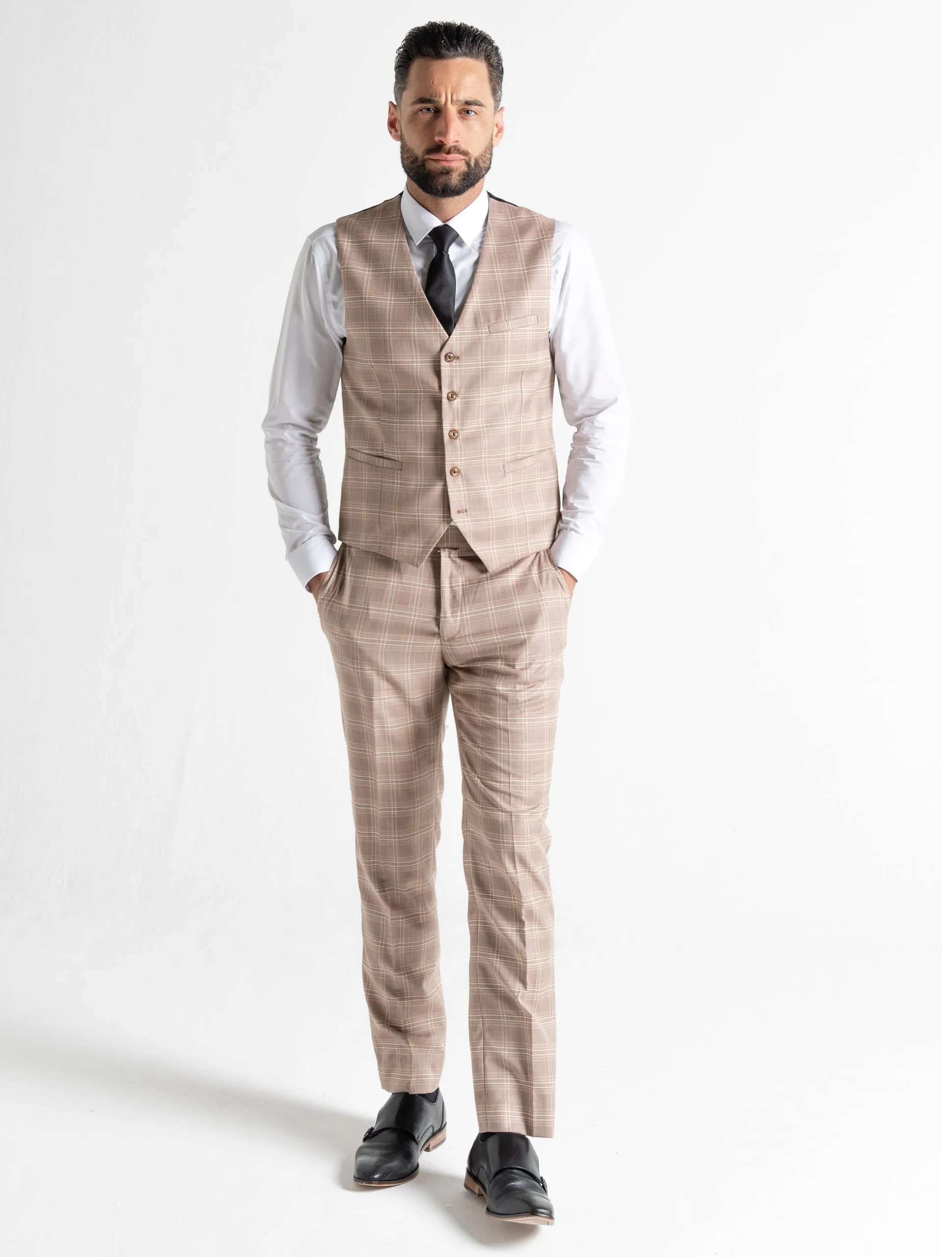 CHARLES FAWN WITH WHITE AND BROWN CHECKS DETAILING