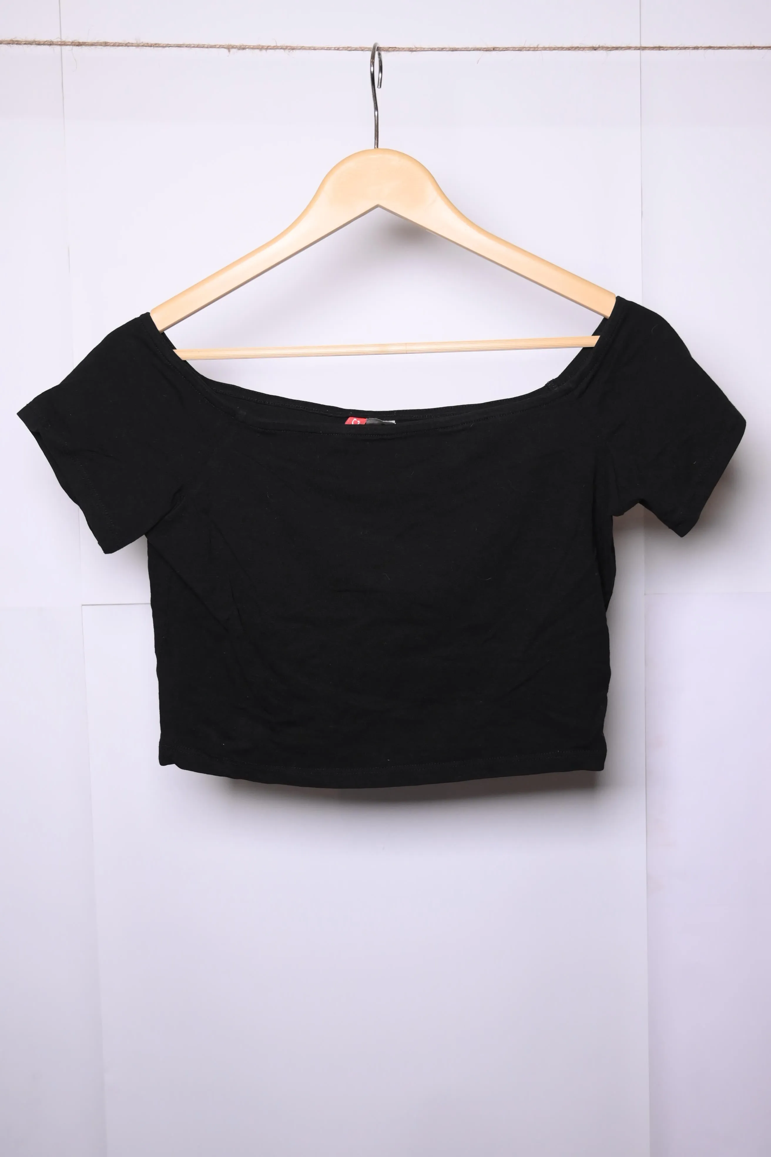 H&M Black Crop Top