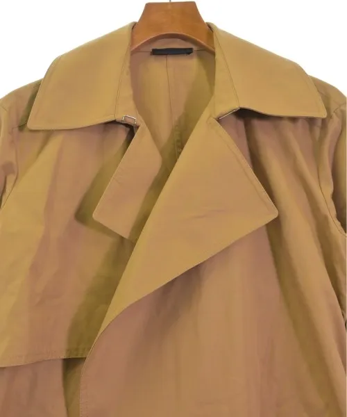 IKUFURUDATE Trench coats