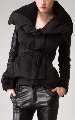 Large Collar Puffer Down Jacket in Black