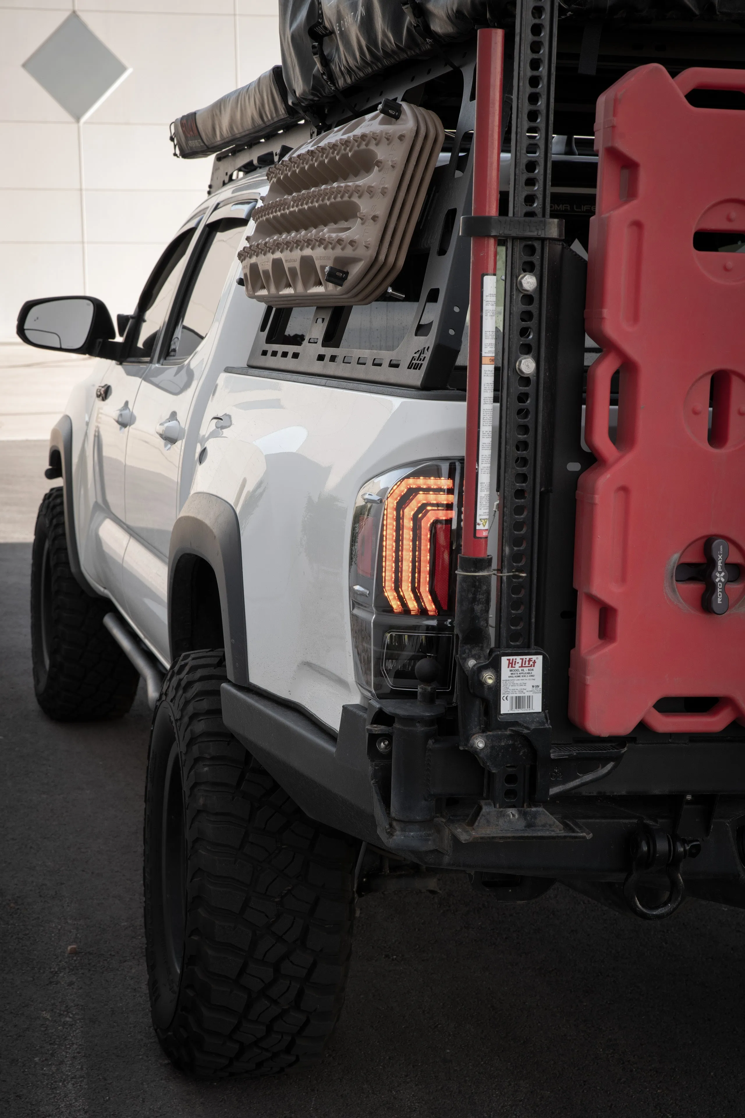 [OPEN BOX] Morimoto Tail Lights For Tacoma (2016-2023)