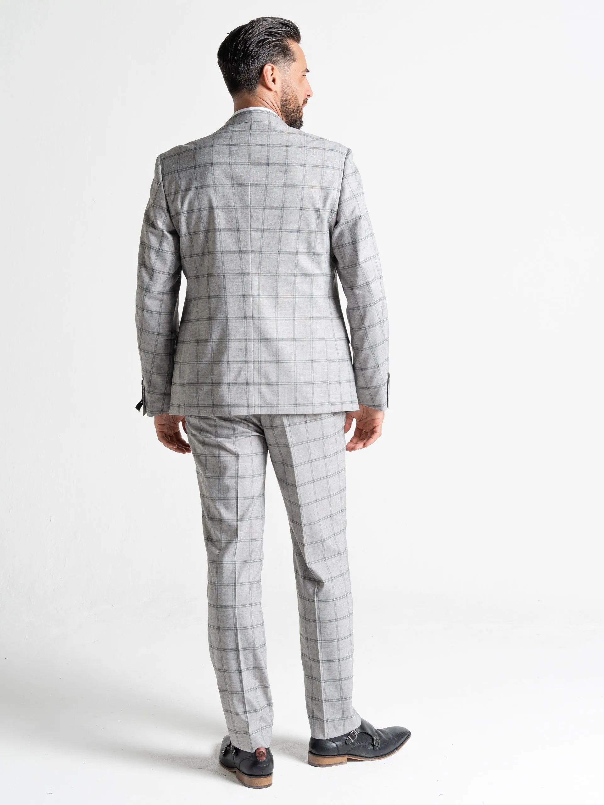 OXFORD SOFT GREY WITH BLACK CHECKS DETAILING